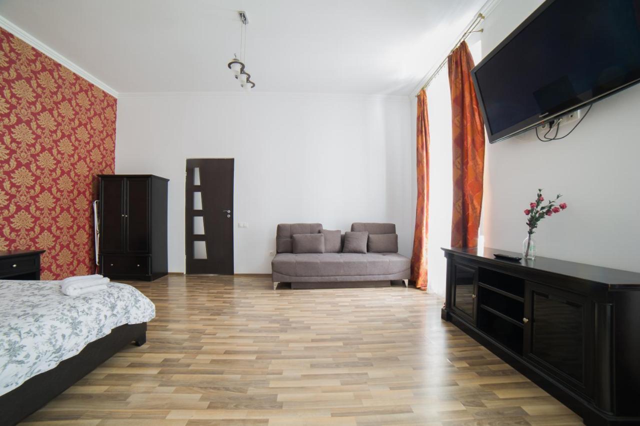 Central Studio Bnb Braşov Buitenkant foto